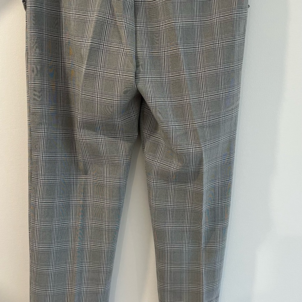 Have Pants - Picture 3 of 5